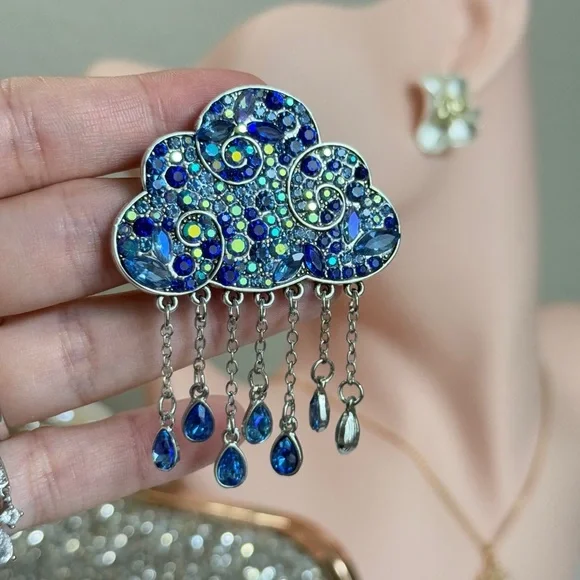 ⚜️🌧️ Cloudé | Blue and Silver Cloud Brooch 🌧️ - Picture 4 of 9